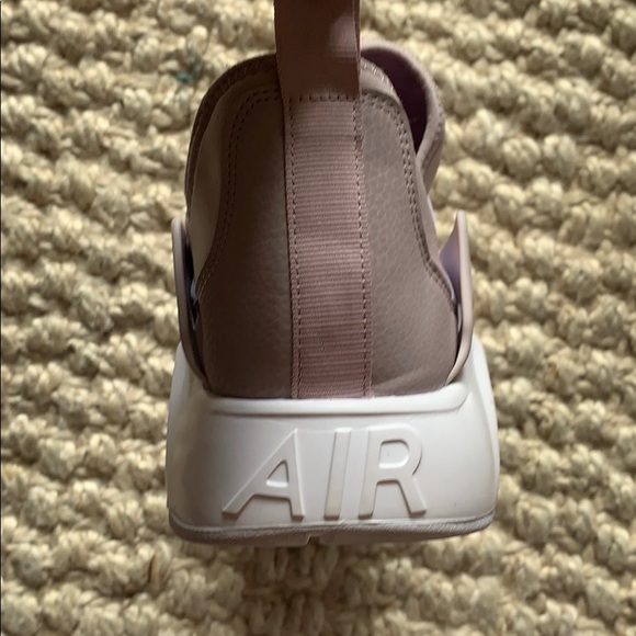 Nike Air Hurache - Picture 3 of 3